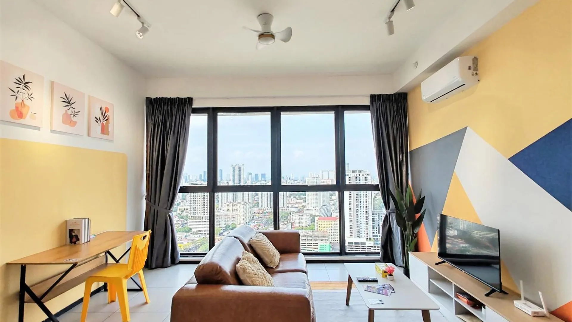 Urban Simplicity Suite, 5 Pax, 2 Car Parks At Urban Suites Georgetown By Superstay Jelutong Malasia